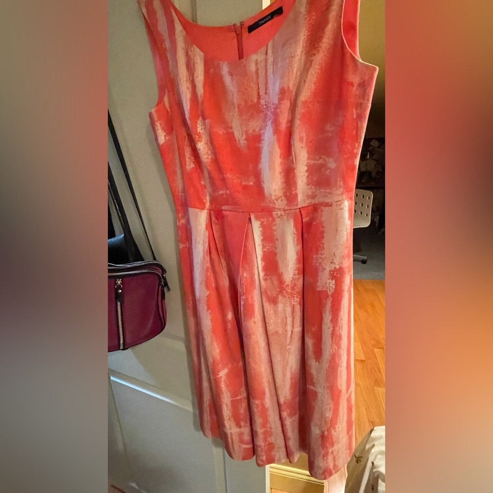 Party dress. Tahari lined dress. Size 12. - Picture 10 of 10